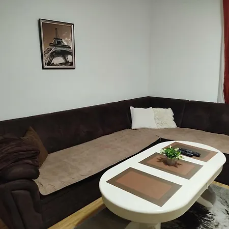 Odmor Na Marijin Dvoru, Centar,